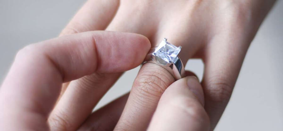 personalizzare anello di fidanzamento